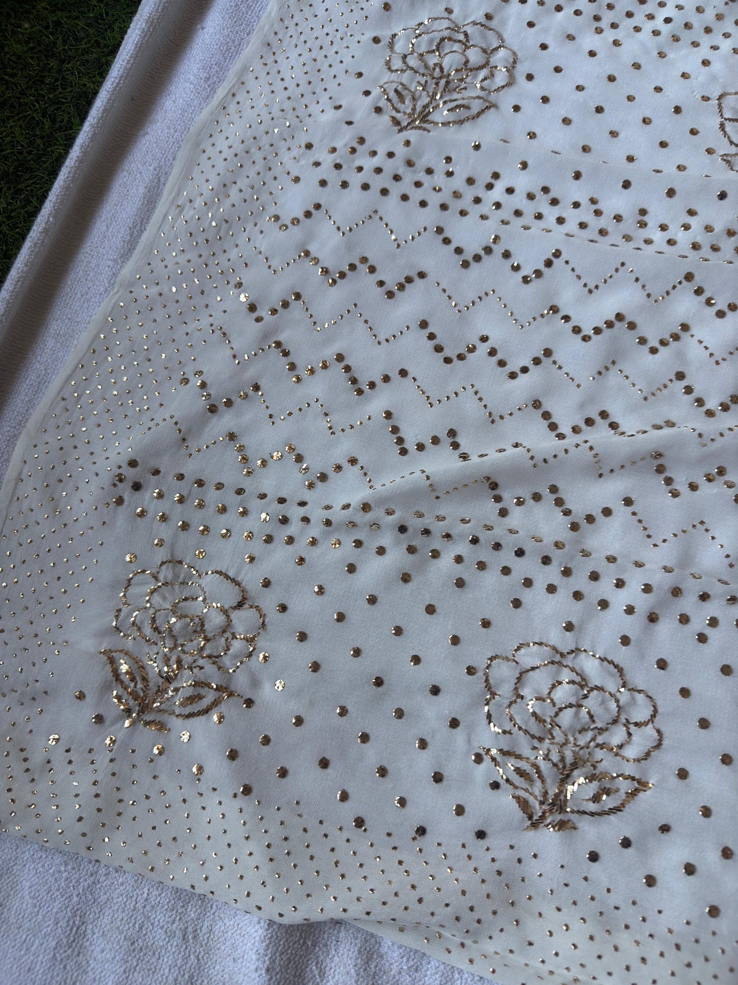 Authentic Hand Lucknowi Chikankari saree with Mukesh