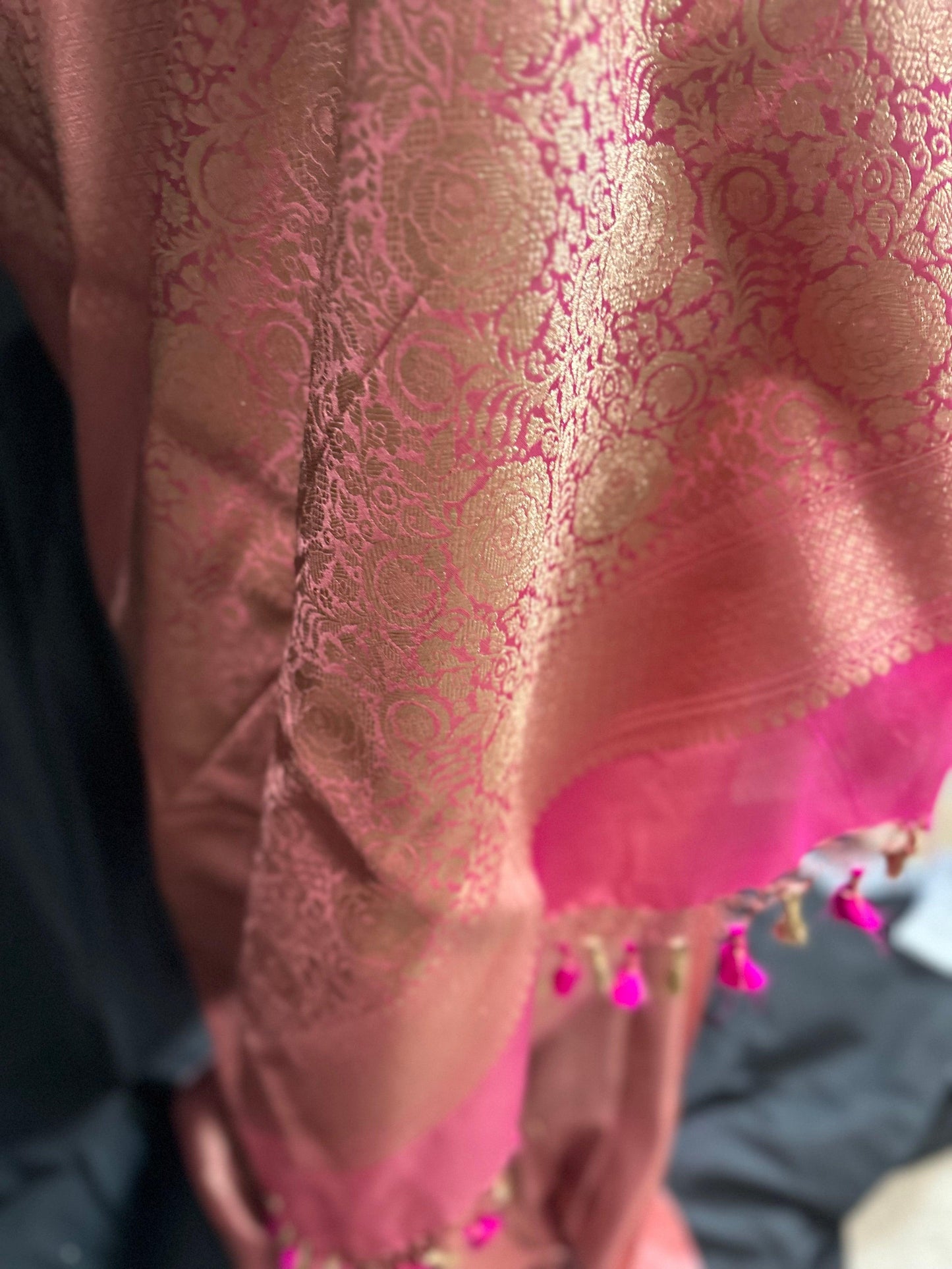 Tanchoi Banarasi Handwoven Pink Katan Silk Saree with Gold Zari Silk Mark Saree with blouse