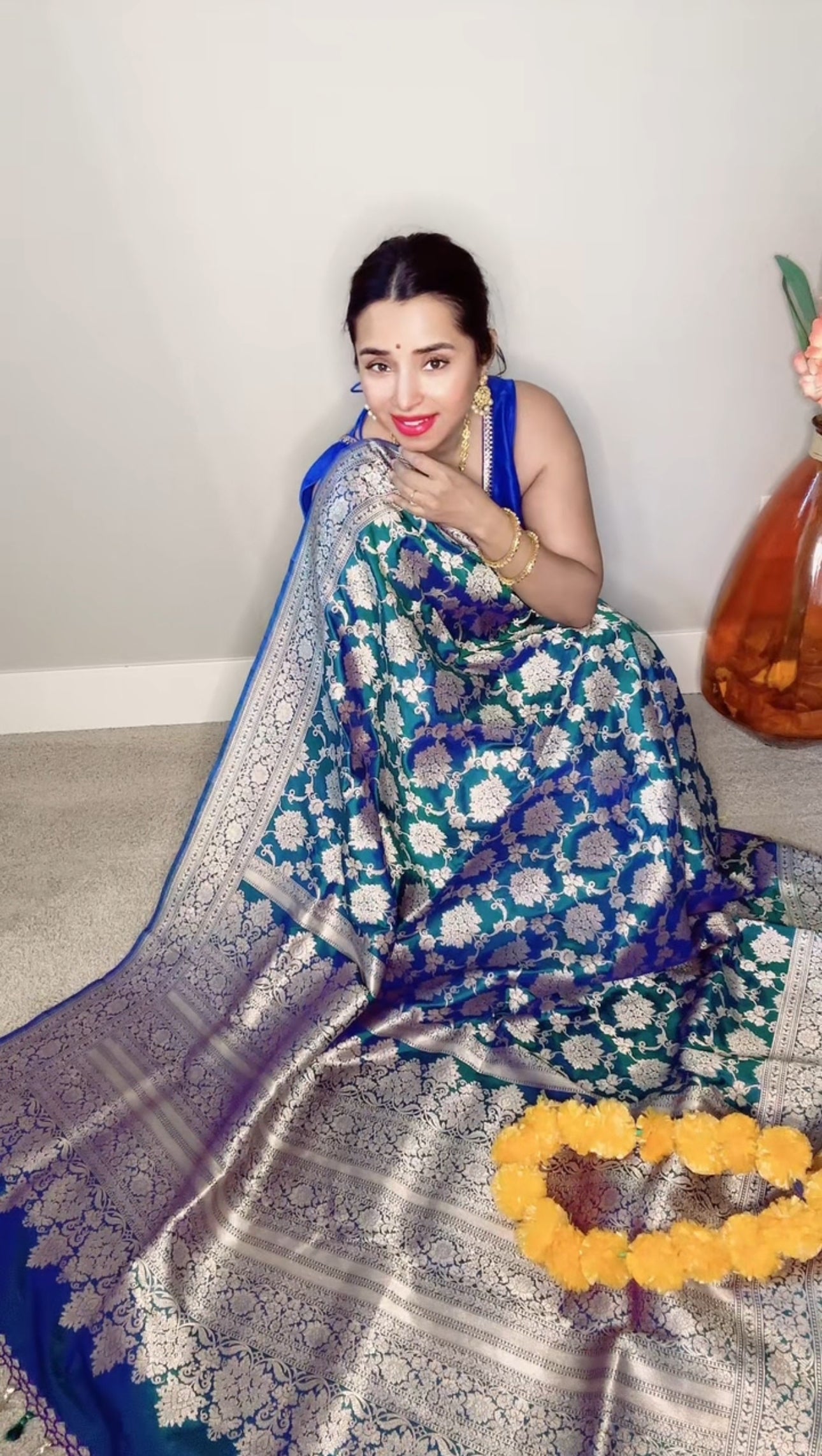 Pure Banarasi Katan Jangla Dual Shade Silk Saree - Peacock Blue