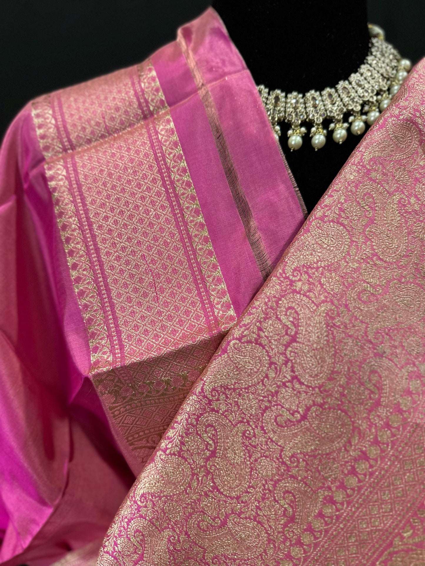 Tanchoi Banarasi Handwoven Pink Katan Silk Saree with Gold Zari Silk Mark Saree with blouse