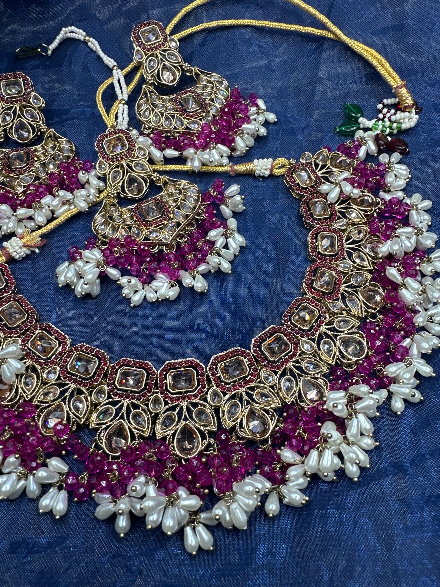 Gulabi - Exclusive Beautiful Jwellery Set