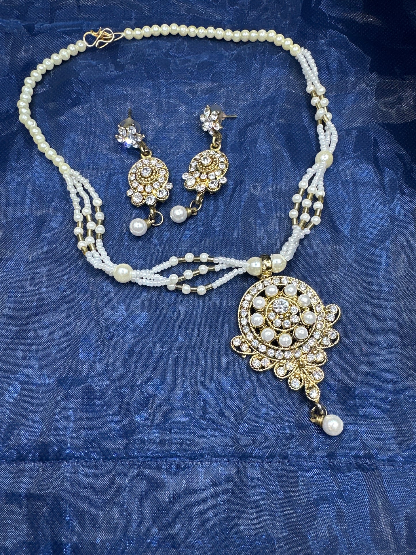 Panna - Exclusive Beautiful Jwellery Choker Set