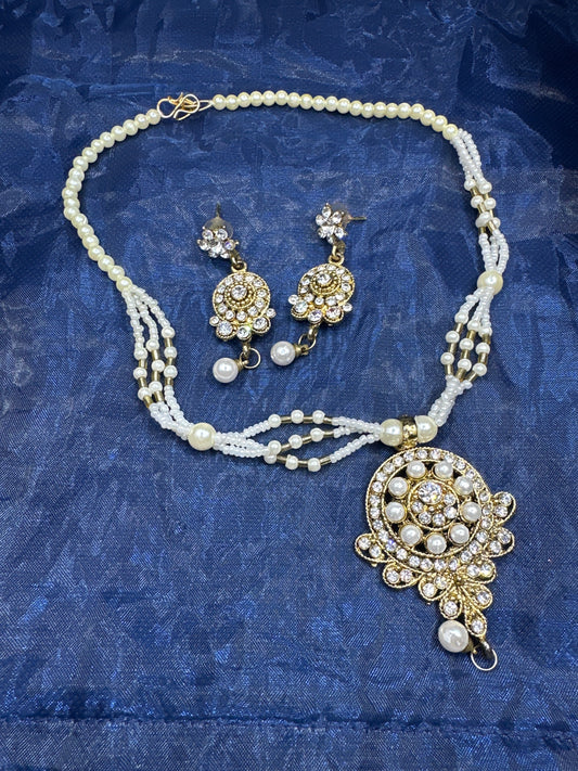 Panna - Exclusive Beautiful Jwellery Choker Set