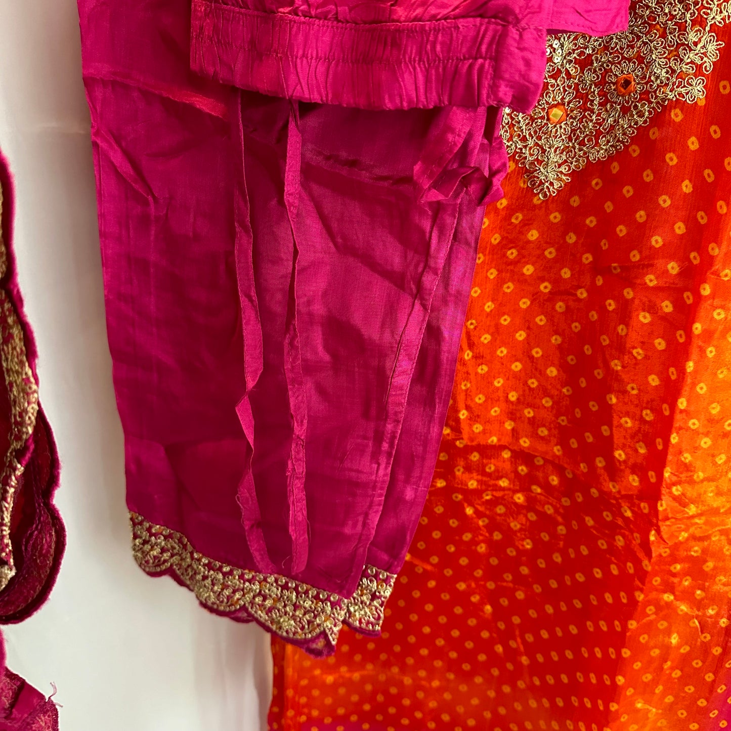 Pure Crepe Bandhini Design Salwar Suit with Gotta Patti