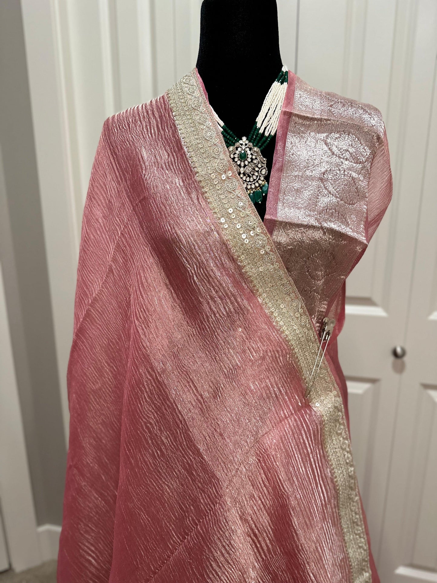 Banarasi Pure Crushed Tissue Silk Handwoven Saree with blouse fabric
