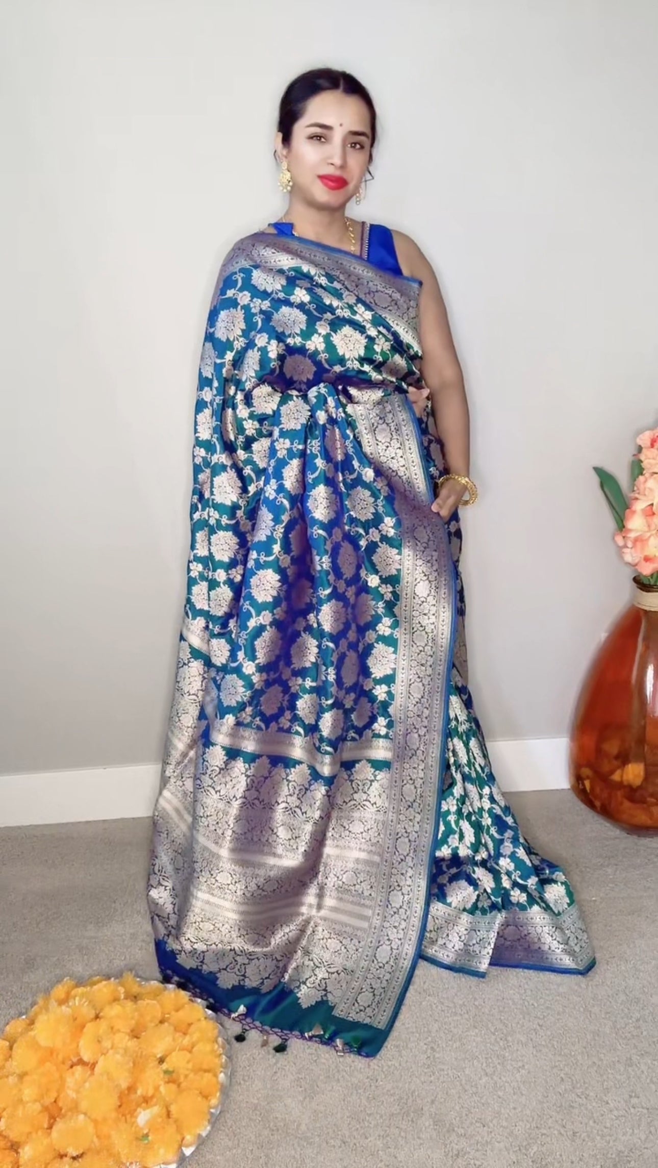 Pure Banarasi Katan Jangla Dual Shade Silk Saree - Peacock Blue
