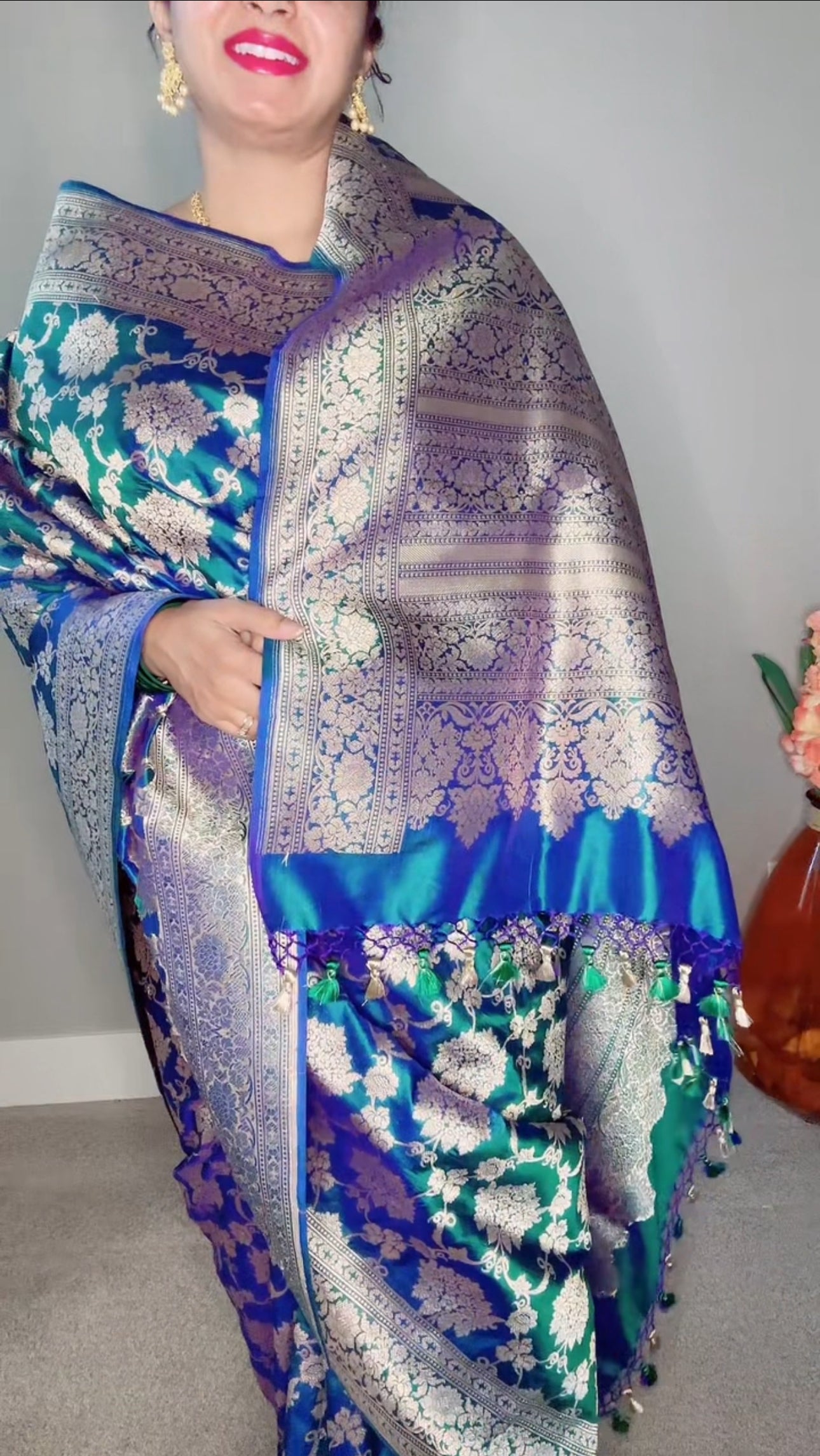Pure Banarasi Katan Jangla Dual Shade Silk Saree - Peacock Blue