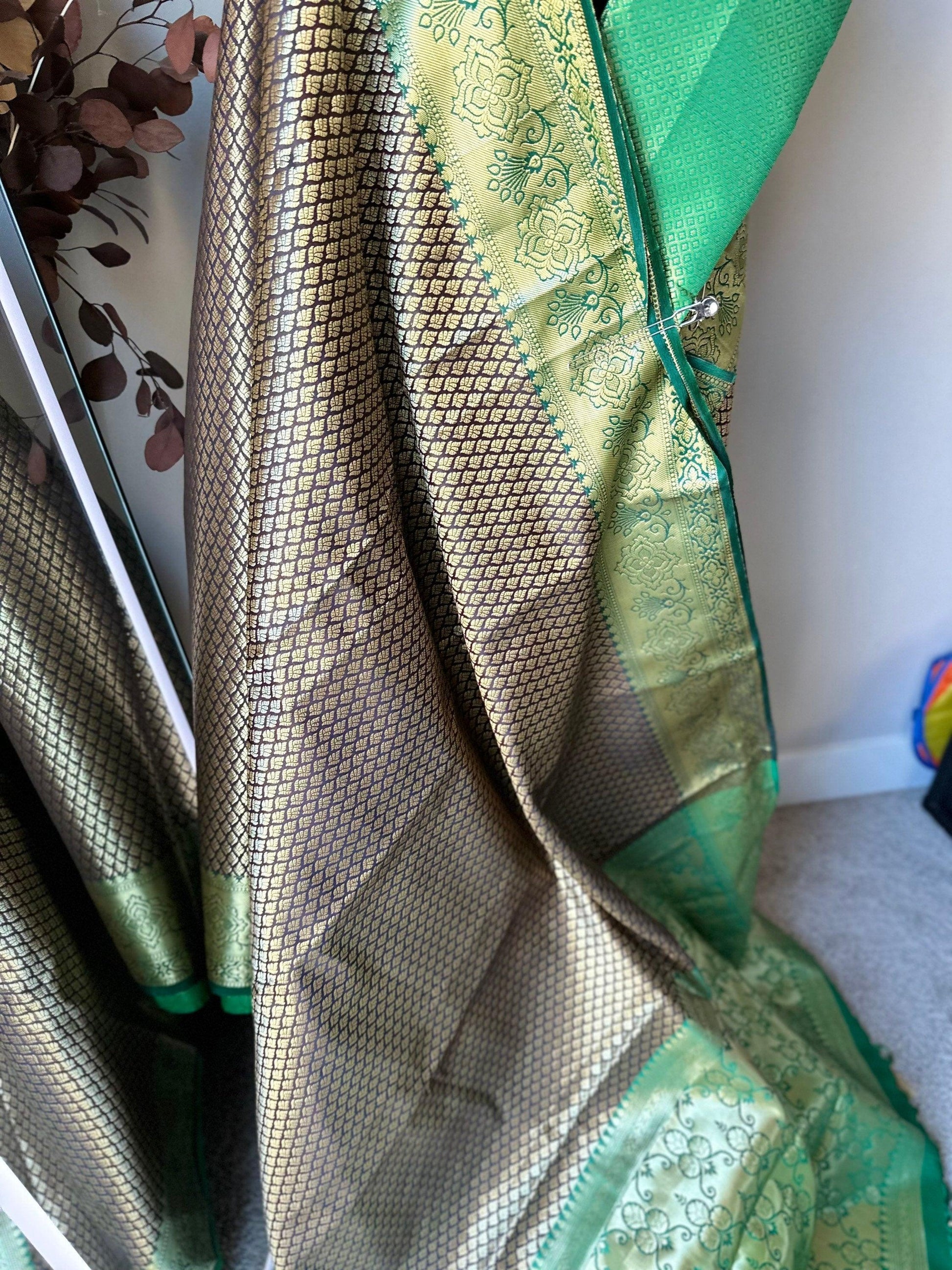 Kanchipuram Saree with Heavy Zari motifs Saree - By The Chic Tale