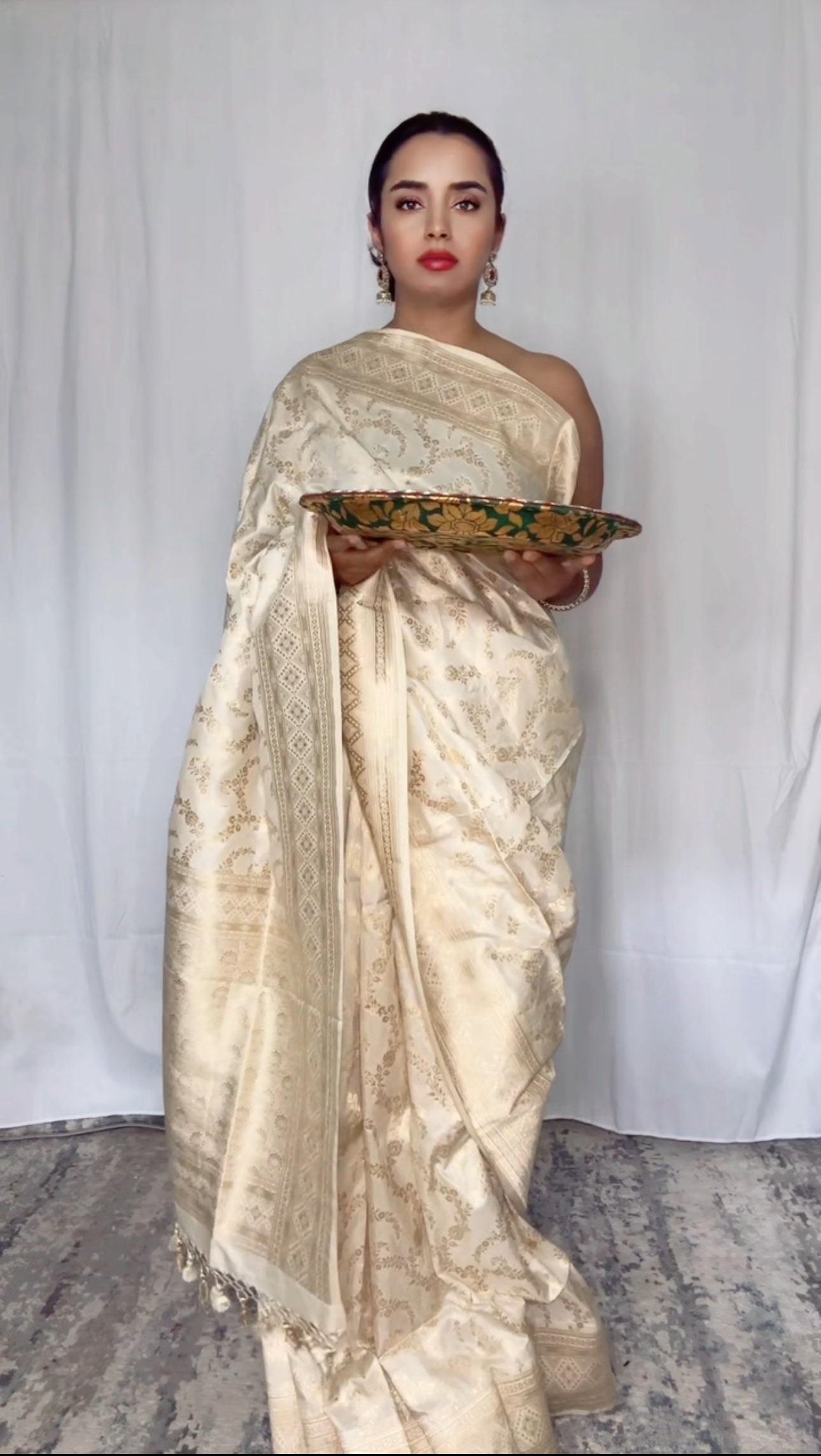 Exquisite  Handwoven Katan Silk Saree Ivory  - Silk Mark certified