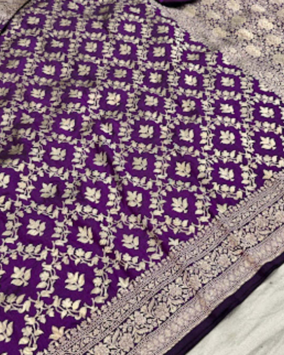 Exquisite Jaal Handwoven Katan Silk Saree with Gold Zari Silk Mark Saree with blouse