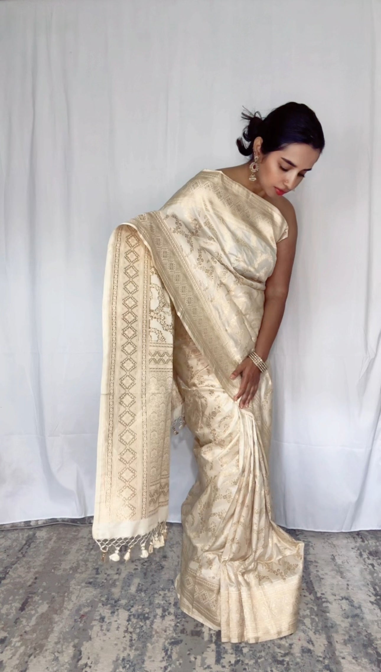 Exquisite  Handwoven Katan Silk Saree Ivory  - Silk Mark certified