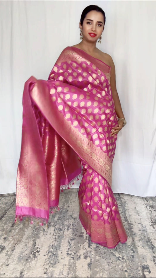 Exquisite  Handwoven Katan Silk Saree with Gold Zari Silk Mark Saree with blouse fabric - Dual tone - pinkish purple