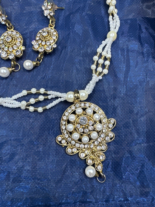 Panna - Exclusive Beautiful Jwellery Choker Set