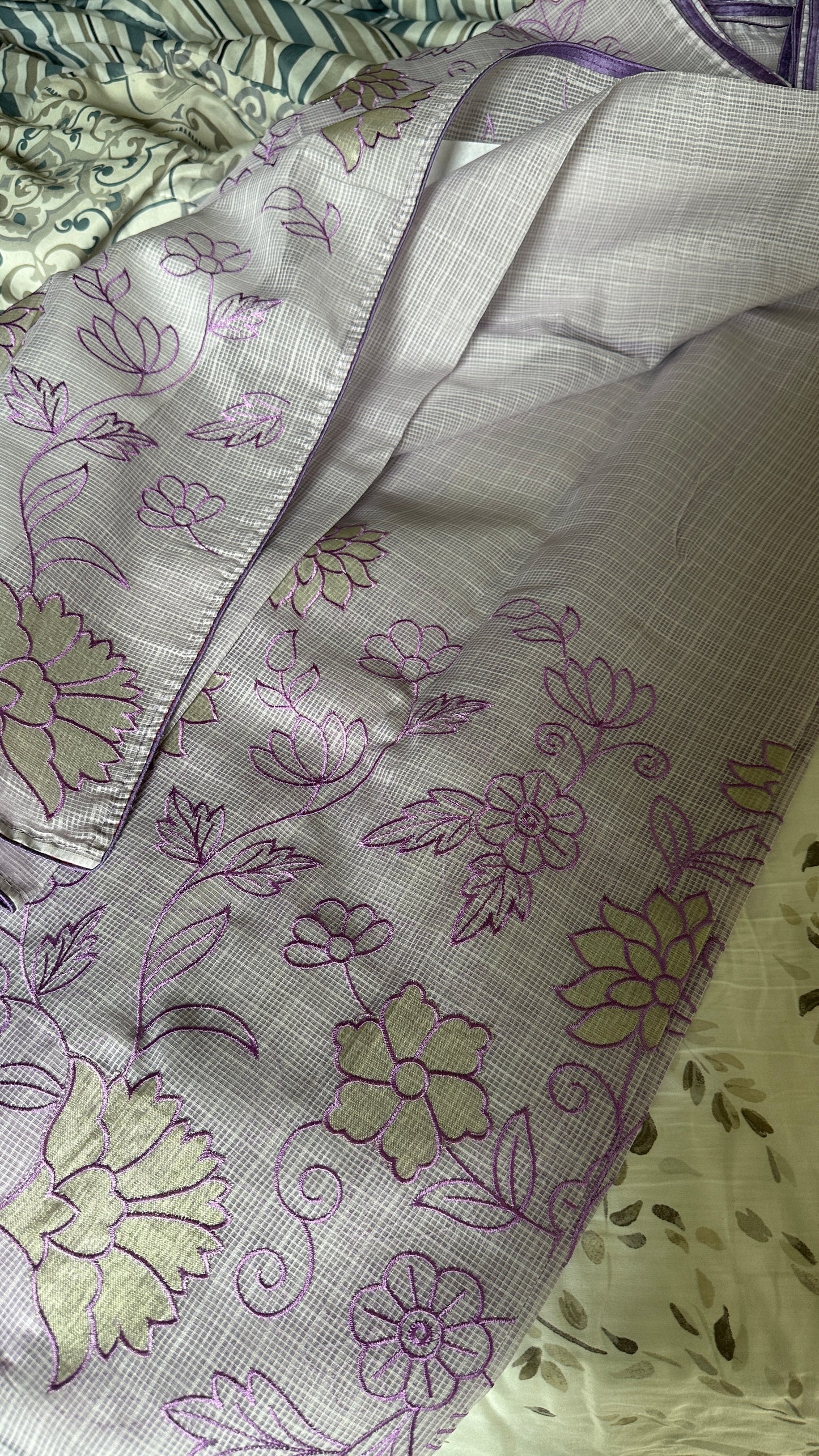Abha Kota Check Banarasi Saree with Embroidery & Appliqué