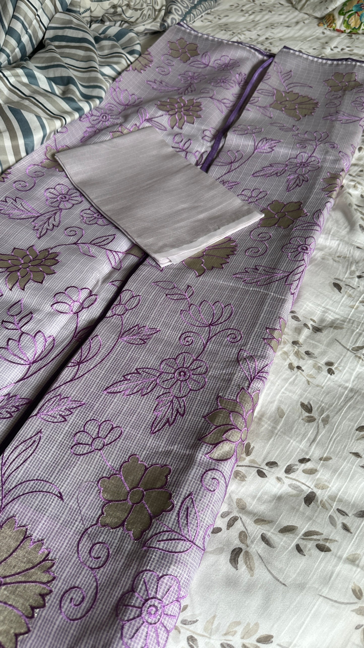 Abha Kota Check Banarasi Saree with Embroidery & Appliqué