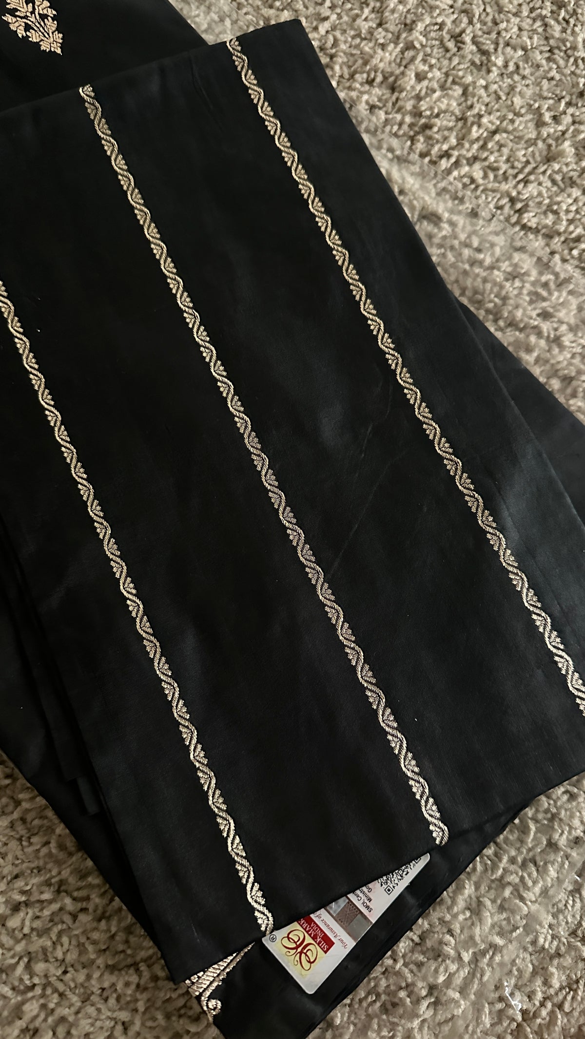 Minimalist Handwoven Mulberry Katan Silk Saree - Black