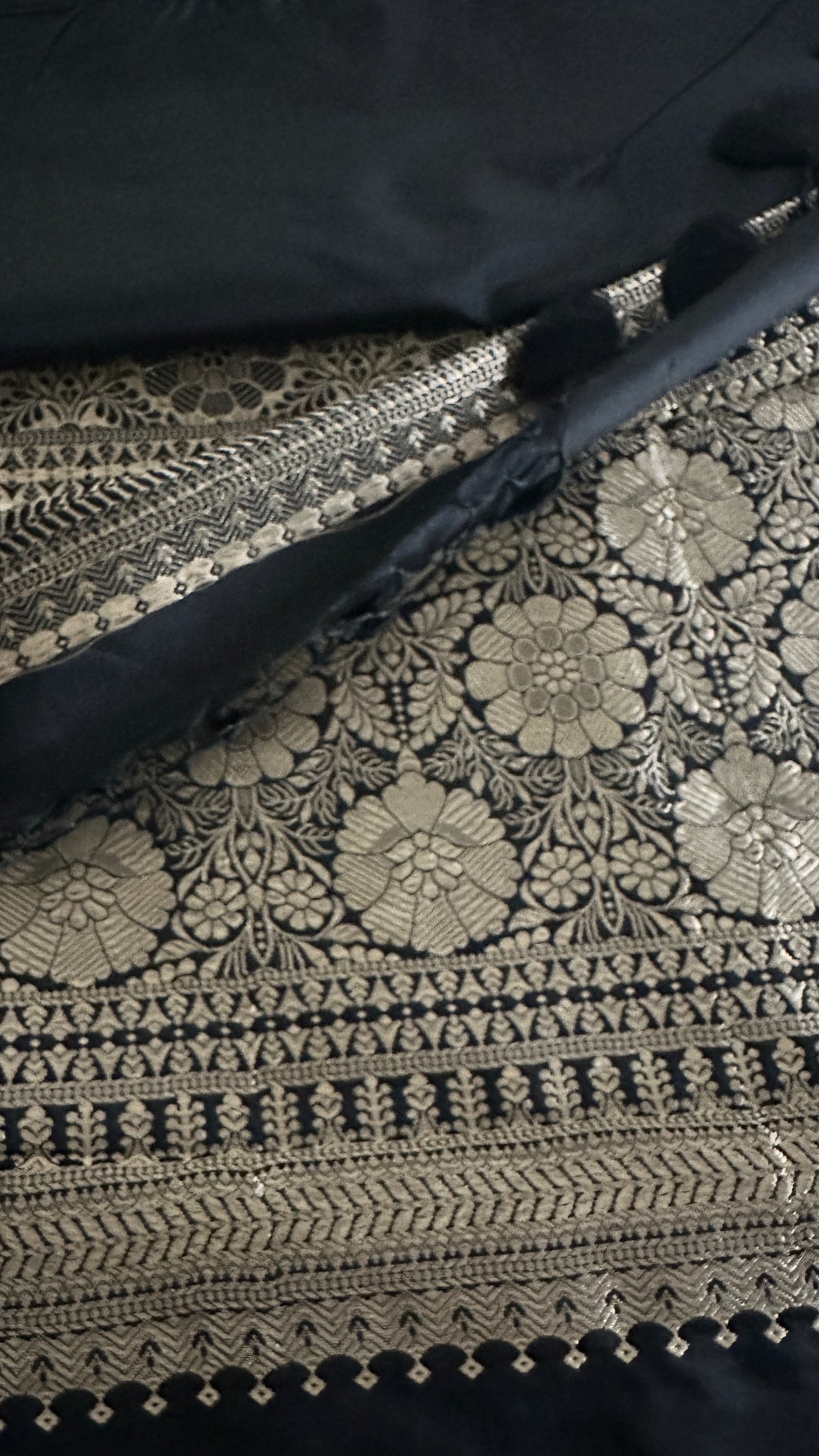 Minimalist Handwoven Mulberry Katan Silk Saree - Black