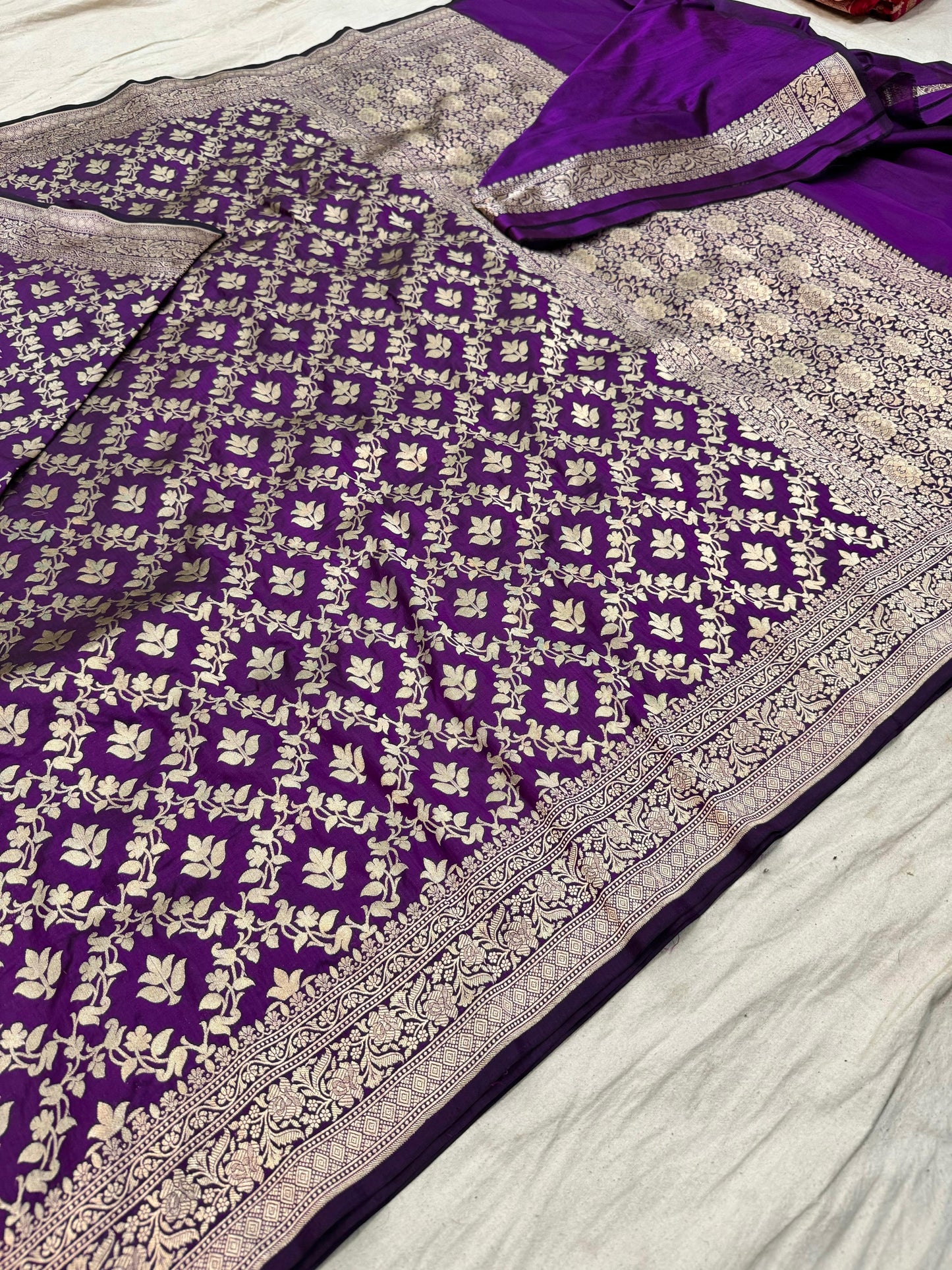 Exquisite  Handwoven Katan Silk Saree - Silk Mark certified